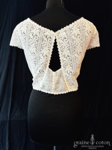 Bianco Evento - Boléro encolure en V à manches courtes en guipure et dentelle ivoire