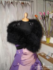 Etole en fourrure noire