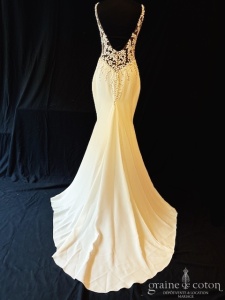 Atelier Pronovias - Hosta