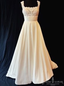 Pronovias - Serenada