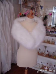 Carmélina créations - Étole en plumes blanches