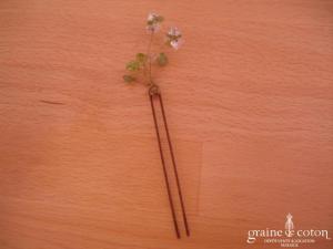 Pic à chignon perles vertes montées sur fil câblé