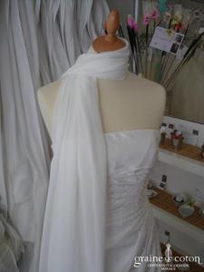 Pronuptia - Étole en crêpe ivoire