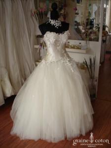 Création Nicolas Fafiotte - Robe de mariée en soie et tulle
