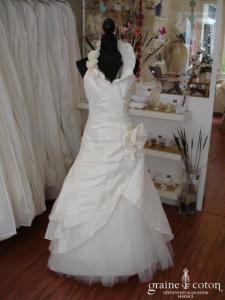 Linéa Raffaëlli - Robe une pièce ivoire, bretelle autour du cou