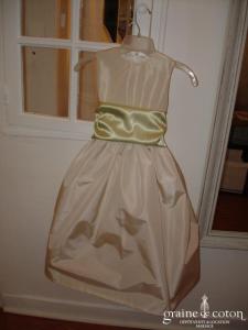 Graine de coton - Robe demoiselle d'honneur en taffetas ivoire avec ceinture de couleur
