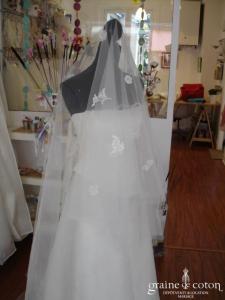 Mariées de Paris - Voile long ivoire avec dentelle et petites perles