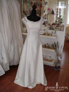 Mariées de Paris - Prototype taille empire en mikado ivoire