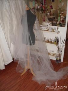 Max Chaoul - Voile long blanc en tulle