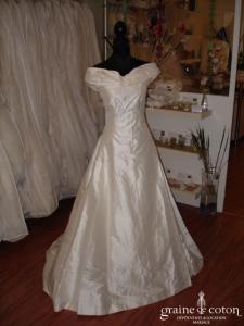 Création Haute Couture - Robe une pièce en soie sauvage ivoire