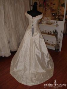 Création Haute Couture - Robe une pièce en soie sauvage ivoire