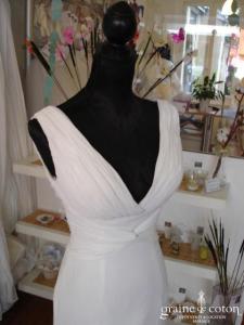 Création - Robe une pièce en mousseline ivoire