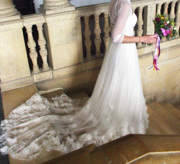 Ravie de ma robe - Photo 2 - Avis - Graine de coton - Dépôt-vente et location de robes de mariée à Paris